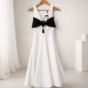Club L London Primrose White Plunge Neck Bow Midi Dress NWT US 2